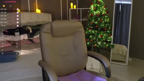 Snapshot of elina_nortas chatting on December 2024 07:18:02 AM Elina online show from December 2024 07:18:02 AM