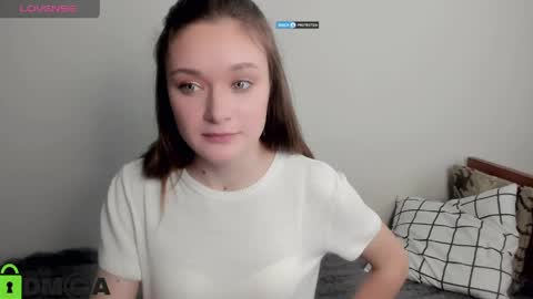 elina_x online show from May 2026 01:06:01 PM