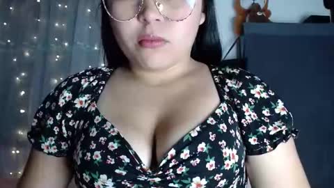 Snapshot of elinaax chatting on October 2025 03:56:02 PM Elina online show from October 2025 03:56:02 PM