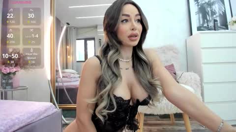 Snapshot of elinamoon_ chatting on February 2026 06:52:01 AM Elina online show from February 2026 06:52:01 AM