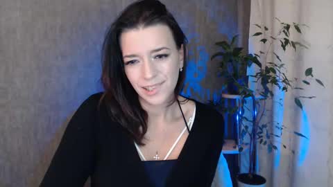 Snapshot of elinapretty chatting on December 2025 11:00:01 PM Elina online show from December 2025 11:00:01 PM