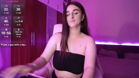 Elina Rossi online show from April 2026 06:53:02 PM