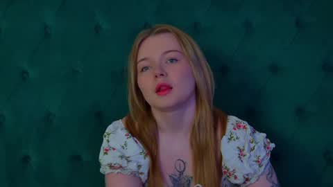 elinavale online show from April 2026 05:30:01 PM