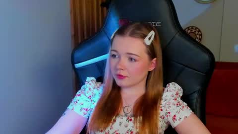 elinavale online show from May 2026 05:21:01 PM