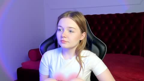 elinavale online show from May 2026 05:30:01 PM
