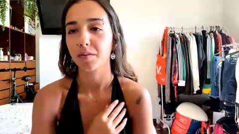 Snapshot of elinludera chatting on July 2026 04:31:02 PM Alice online show from July 2026 04:31:02 PM