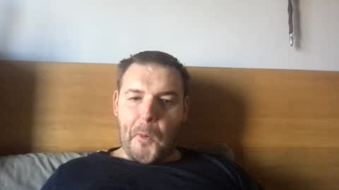 Snapshot of eliot26 chatting on September 2025 09:44:01 AM e26 online show from September 2025 09:44:01 AM