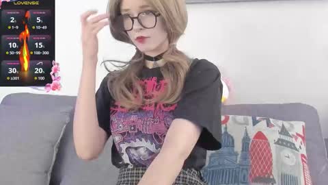 Snapshot of elis_keller chatting on November 2025 04:40:02 PM Elis online show from November 2025 04:40:02 PM