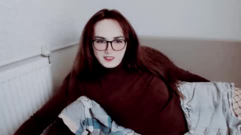 Snapshot of elisa_2001 chatting on October 2025 06:52:02 PM Liza online show from October 2025 06:52:02 PM