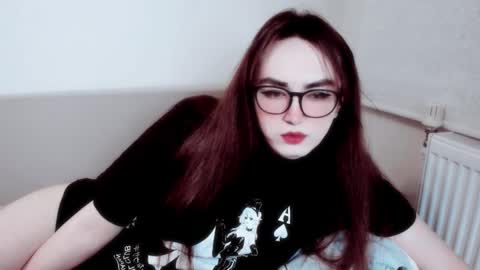 Snapshot of elisa_2001 chatting on December 2025 08:05:01 PM Liza online show from December 2025 08:05:01 PM