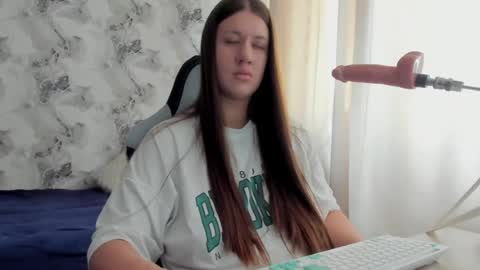 Snapshot of elisa_kollin chatting on July 2026 10:41:01 AM Aletta Oushen online show from July 2026 10:41:01 AM
