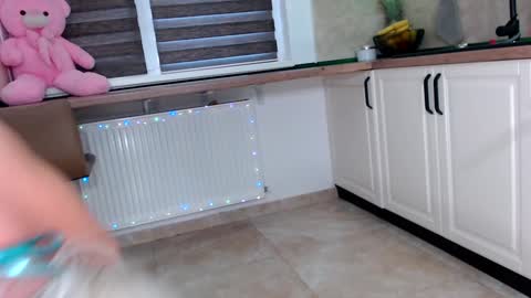 Snapshot of elisabeth_jason chatting on October 2025 08:40:01 AM elisabeth_jason online show from October 2025 08:40:01 AM