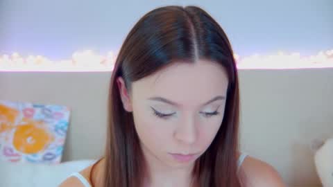 Snapshot of elisabethdavis chatting on February 2025 03:27:01 PM ElisabethDavis online show from February 2025 03:27:01 PM