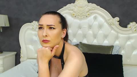 Krissy online show from May 2026 09:15:02 AM