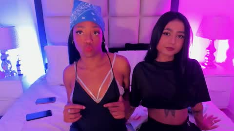 Snapshot of elisabettamonroy chatting on November 2025 05:35:01 PM elisabettamonroy online show from November 2025 05:35:01 PM