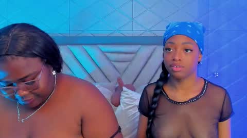 Snapshot of elisabettamonroy chatting on November 2025 09:59:01 PM elisabettamonroy online show from November 2025 09:59:01 PM