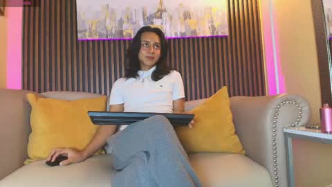 Elisa Sue online show from May 2026 03:24:02 AM