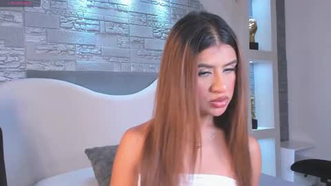 Elise diamond online show from December 2025 08:37:02 PM