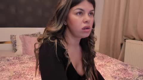 Snapshot of elisetyler89 chatting on January 2026 07:11:01 PM Elly online show from January 2026 07:11:01 PM
