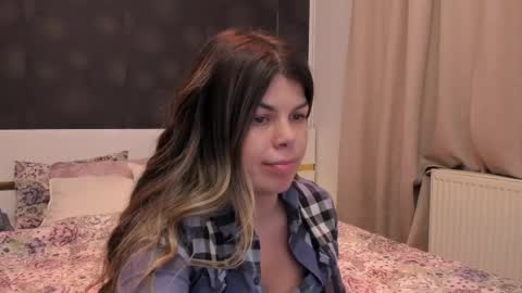 Snapshot of elisetyler89 chatting on February 2026 06:50:02 PM Elly online show from February 2026 06:50:02 PM