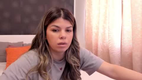 Snapshot of elisetyler89 chatting on March 2026 10:43:01 AM Elly online show from March 2026 10:43:01 AM