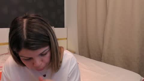 Snapshot of elisetyler89 chatting on April 2026 07:58:02 PM Elly online show from April 2026 07:58:02 PM