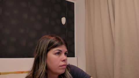 Snapshot of elisetyler89 chatting on April 2026 06:10:01 PM Elly online show from April 2026 06:10:01 PM