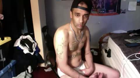 Snapshot of elisharay95 chatting on April 2026 08:25:02 PM elisharay95 online show from April 2026 08:25:02 PM