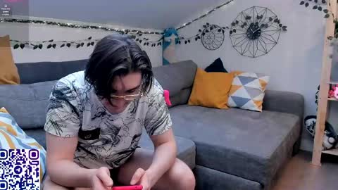 EliteEros online show from April 2026 02:00:02 PM