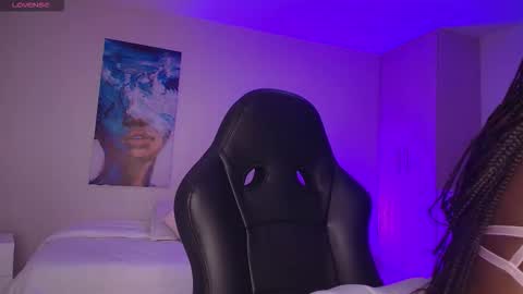 Snapshot of eliza_eup69 chatting on October 2025 11:44:01 AM ELIZA online show from October 2025 11:44:01 AM