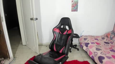 elizabeth_777 online show from February 2025 08:33:02 AM