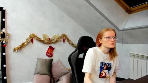 Snapshot of elizabeth_harpper chatting on January 2025 01:38:02 AM Elizabeth online show from January 2025 01:38:02 AM