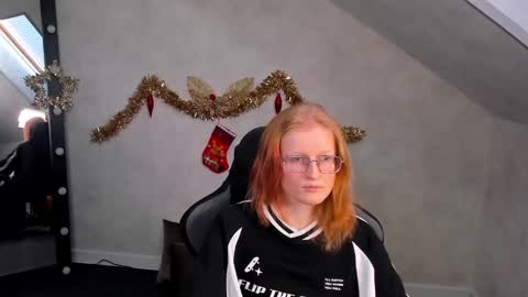 Snapshot of elizabeth_harpper chatting on January 2025 08:31:01 AM Elizabeth online show from January 2025 08:31:01 AM