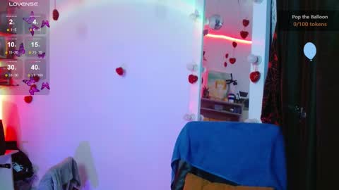 Snapshot of elizabeth_martinez98 chatting on February 2025 10:07:02 PM Elizabeth Martinez online show from February 2025 10:07:02 PM