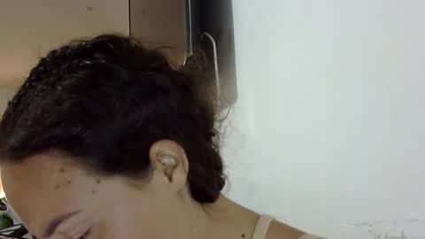 Elizabeth Martinez  online show from November 2025 07:13:01 PM