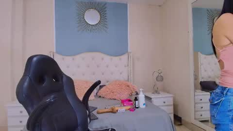 Elizabeth  online show from May 2026 10:08:02 PM