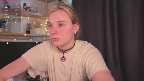 Elizabeth online show from May 2026 01:22:01 AM