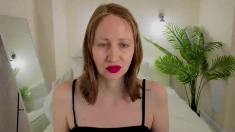 Elizabeth online show from March 2026 08:42:01 AM