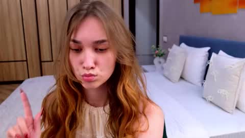 Elizabeth online show from March 2026 04:22:02 PM