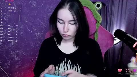 Snapshot of elizabethflowerr chatting on June 2026 12:13:02 AM Eli online show from June 2026 12:13:02 AM