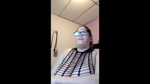 Elizabeth online show from March 2026 11:09:01 PM