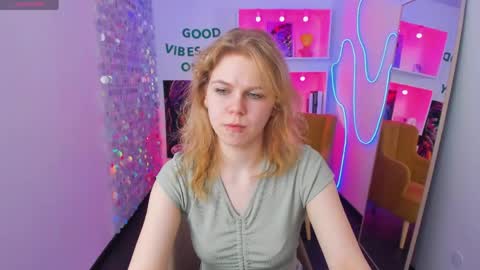 Snapshot of elizabethvane chatting on April 2026 05:30:01 PM Elizabeth online show from April 2026 05:30:01 PM