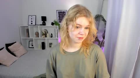 Snapshot of elizabethvane chatting on May 2026 05:14:02 AM Elizabeth online show from May 2026 05:14:02 AM