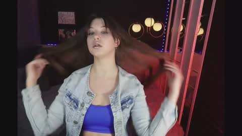 Snapshot of elizamild chatting on December 2025 01:50:02 PM Eliza online show from December 2025 01:50:02 PM