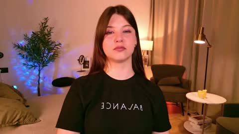 Eliza online show from May 2026 05:35:01 AM