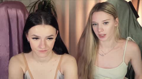 Snapshot of elizzza_ chatting on February 2025 03:28:02 PM elizzza_ online show from February 2025 03:28:02 PM