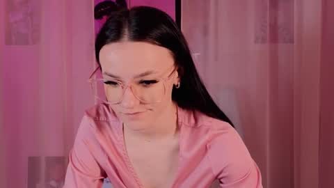 Snapshot of elizzza_ chatting on February 2025 06:19:02 PM elizzza_ online show from February 2025 06:19:02 PM