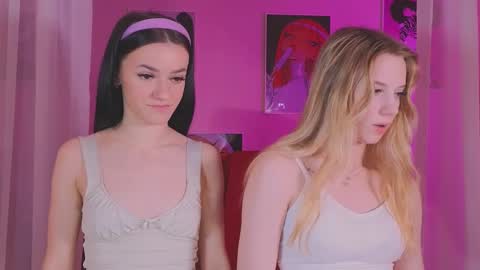 Snapshot of elizzza_ chatting on February 2025 06:56:02 PM elizzza_ online show from February 2025 06:56:02 PM