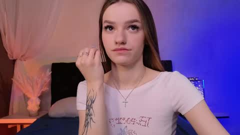 Snapshot of elizzza_ chatting on June 2026 05:18:01 AM elizzza_ online show from June 2026 05:18:01 AM