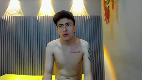 ell_mono online show from November 2025 07:36:02 PM